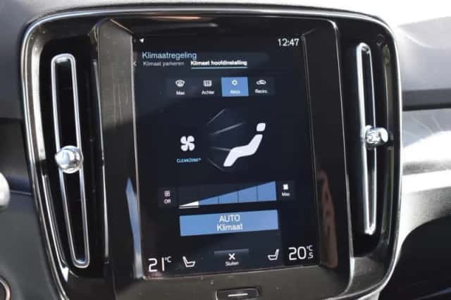 Volvo XC40 (2023) thumbnail 35