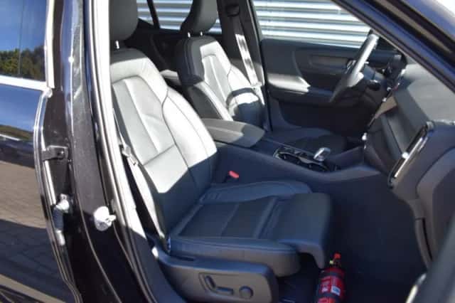 Volvo XC40 (2023) thumbnail 42