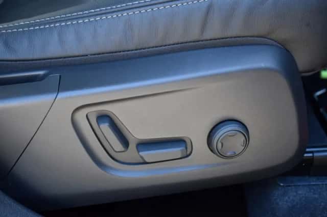 Volvo XC40 (2023) thumbnail 43
