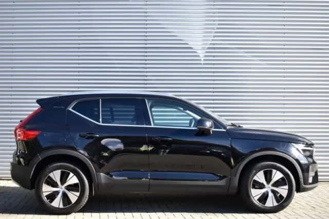 Volvo XC40 (2023) thumbnail 6