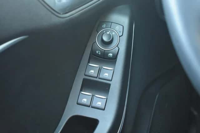 Ford Fiesta (2021) thumbnail 20