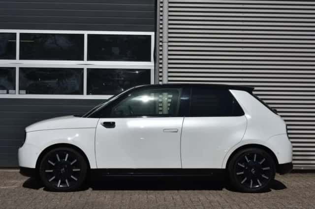 Honda E (2020) thumbnail 2