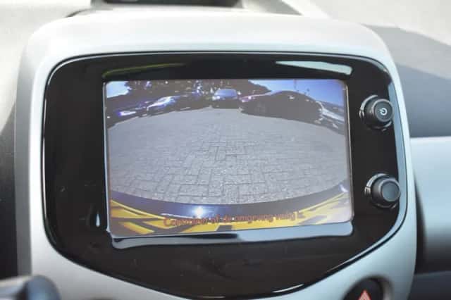 Toyota Aygo (2015) thumbnail 23