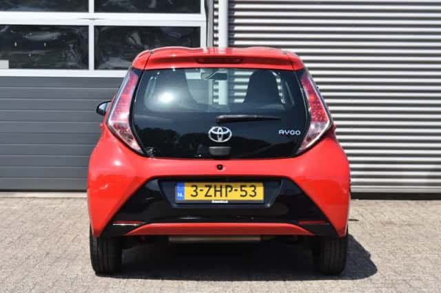 Toyota Aygo (2015) thumbnail 6