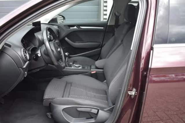 Audi A3 (2014) thumbnail 2