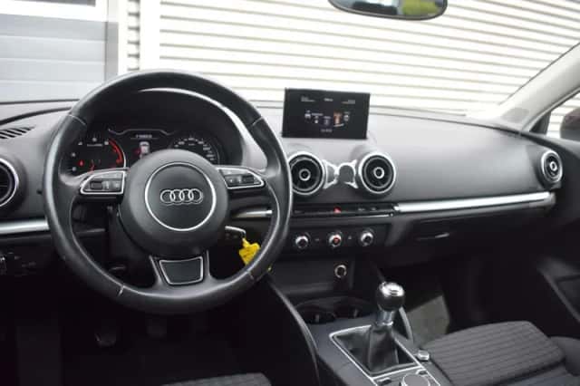 Audi A3 (2014) thumbnail 15