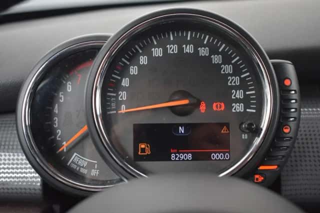 MINI Cooper (2016) thumbnail 20