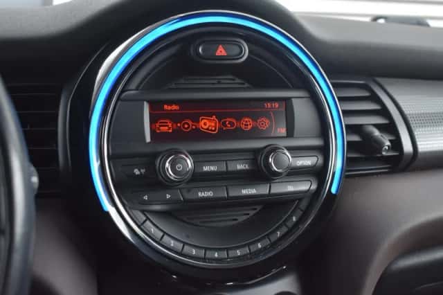 MINI Cooper (2016) thumbnail 27