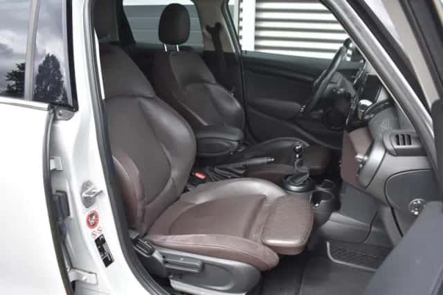 MINI Cooper (2016) thumbnail 33