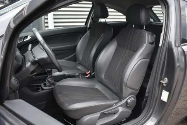 Opel Corsa (2012) thumbnail 14