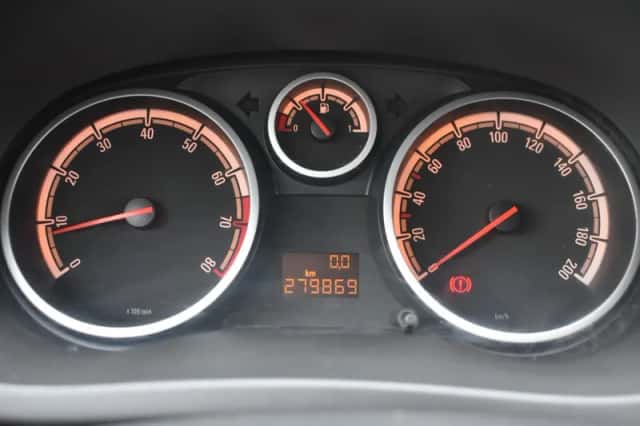 Opel Corsa (2012) thumbnail 20