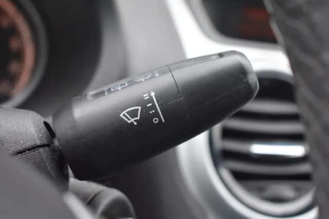Opel Corsa (2012) thumbnail 22