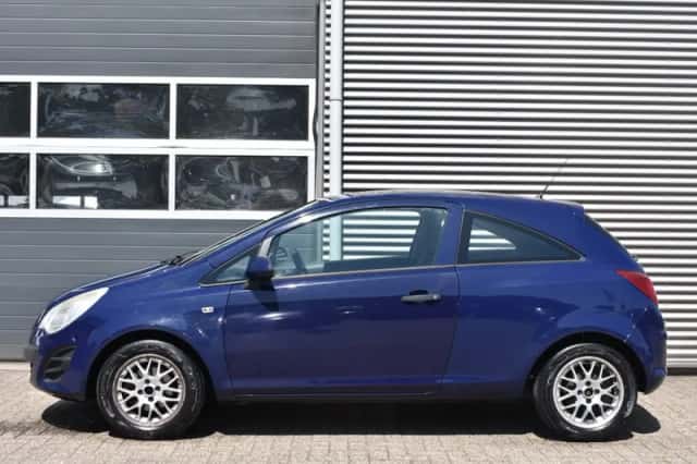 Opel Corsa (2012) thumbnail 5