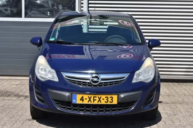 Opel Corsa (2012) thumbnail 6