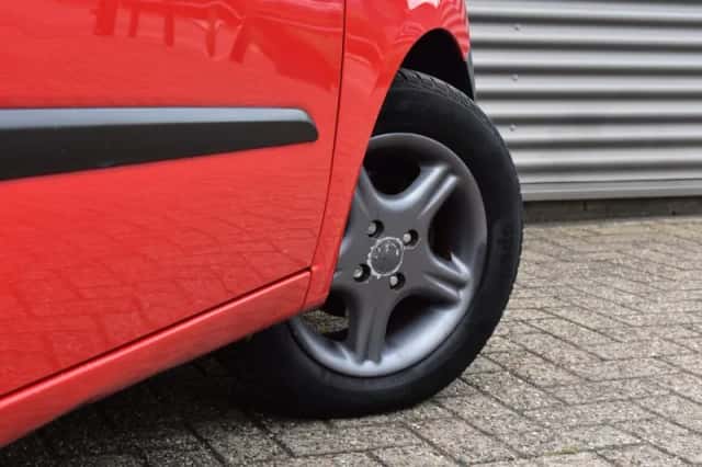 Hyundai i10 (2011) thumbnail 6