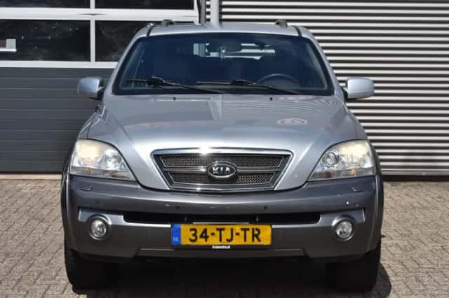 Kia Sorento (2006) thumbnail 4