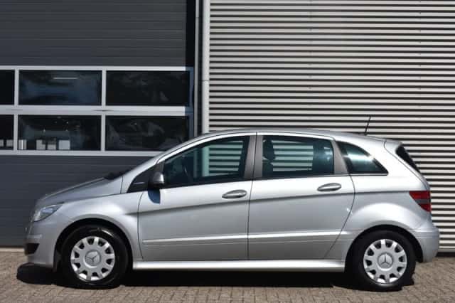 Mercedes-Benz B-Klasse (2010) thumbnail 2