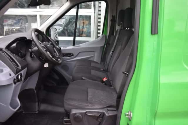Ford Transit (2016) thumbnail 3