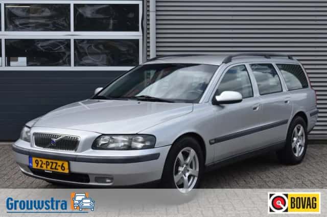 Volvo V70 (2002) thumbnail 1