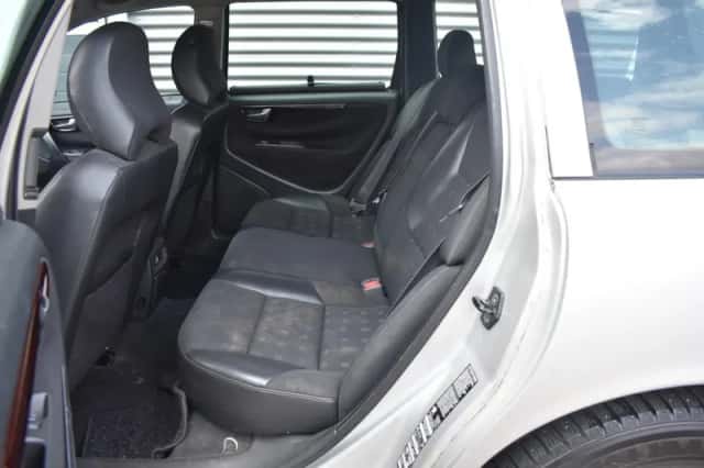 Volvo V70 (2002) thumbnail 4