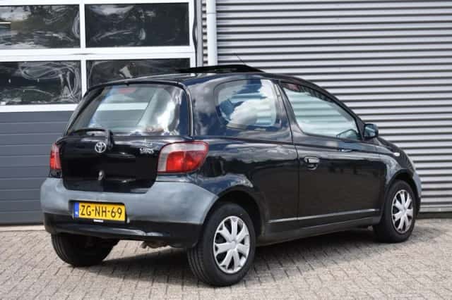 Toyota Yaris (1999) thumbnail 6