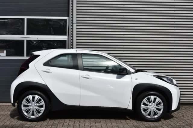 Toyota Aygo X (2022) thumbnail 6