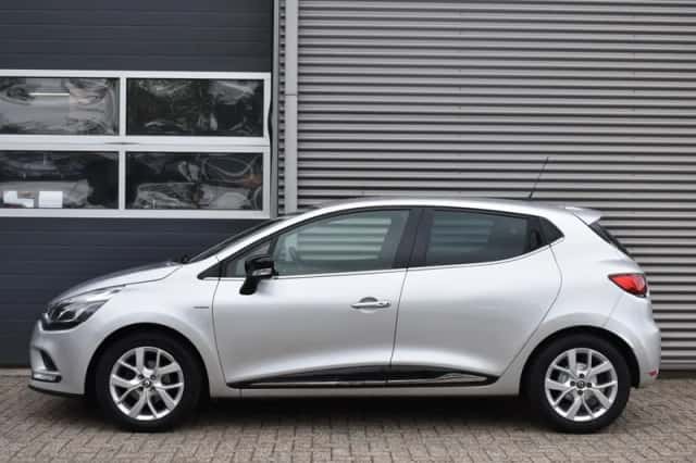 Renault Clio (2019) thumbnail 2