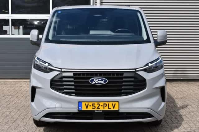 Ford Transit Custom (2025) thumbnail 4