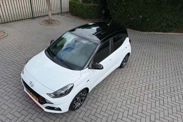 Hyundai i10 (2022) thumbnail 2