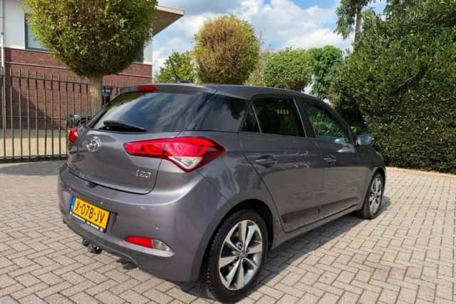 Hyundai i20 (2015) thumbnail 5