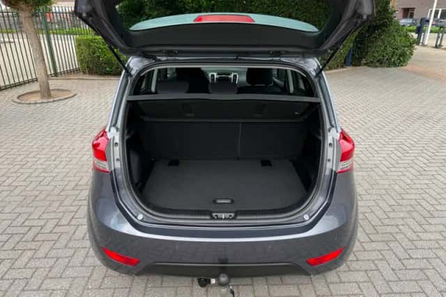 Hyundai ix20 (2016) thumbnail 6