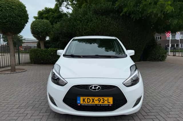 Hyundai ix20 (2016) thumbnail 3