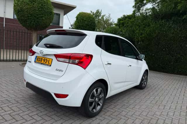 Hyundai ix20 (2016) thumbnail 4