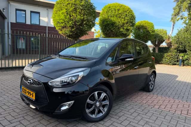 Hyundai ix20 (2017) thumbnail 1