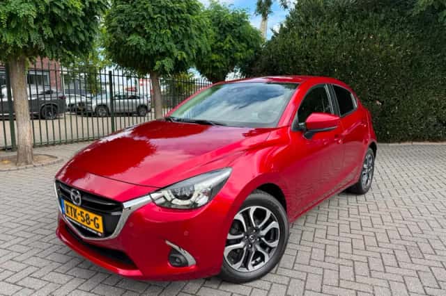 Mazda 2 (2019) thumbnail 1