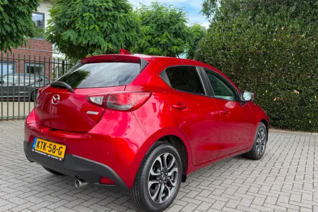 Mazda 2 (2019) thumbnail 4