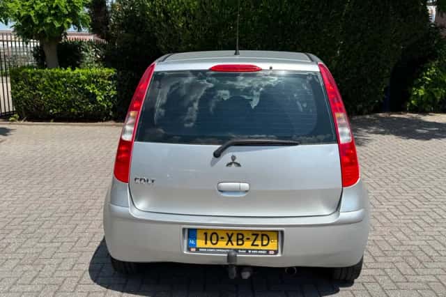Mitsubishi Colt (2007) thumbnail 6