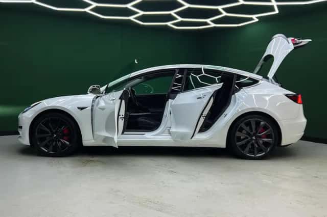 Tesla Model 3 (2019) thumbnail 5