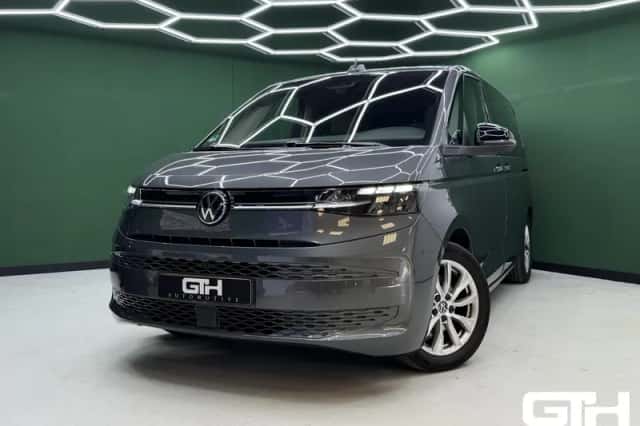 Volkswagen Multivan (2022) thumbnail 1