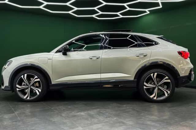 Audi Q3 (2021) thumbnail 5