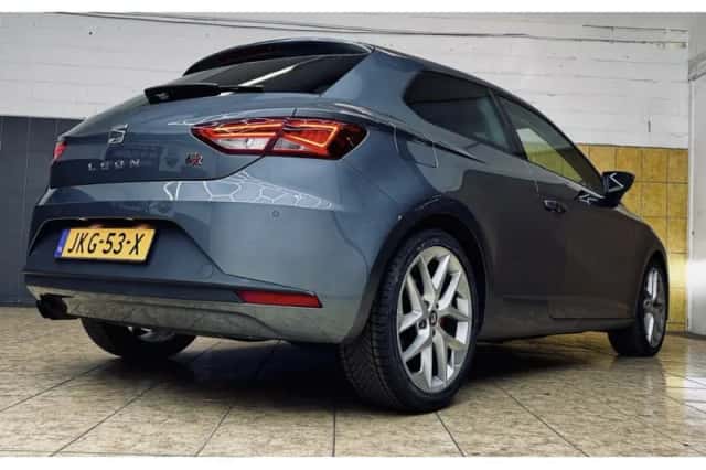 SEAT Leon (2014) thumbnail 3