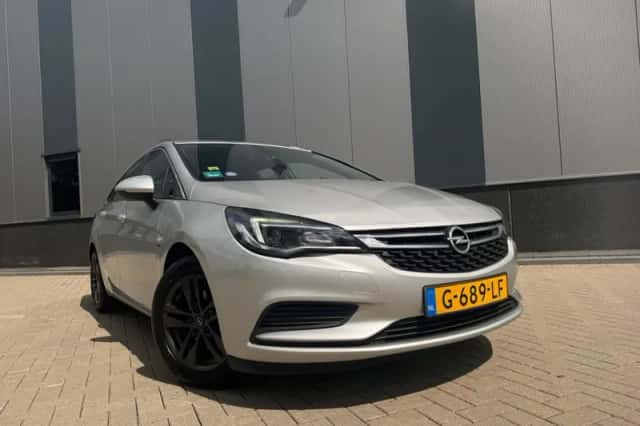 Opel Astra (2019) thumbnail 2