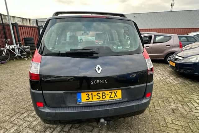Renault Grand Scénic (2005) thumbnail 6