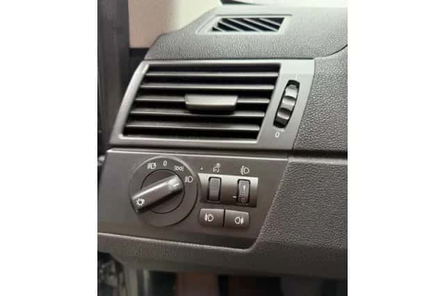 BMW X3 (2005) thumbnail 6