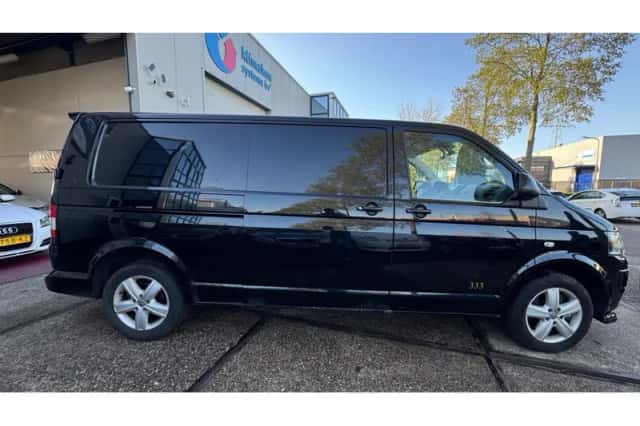 Volkswagen Transporter (2011) thumbnail 4