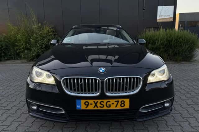 BMW 5-Serie (2013) thumbnail 3