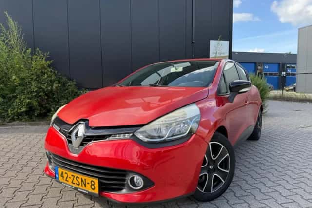 Renault Clio (2013) thumbnail 2