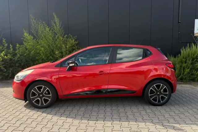 Renault Clio (2013) thumbnail 3