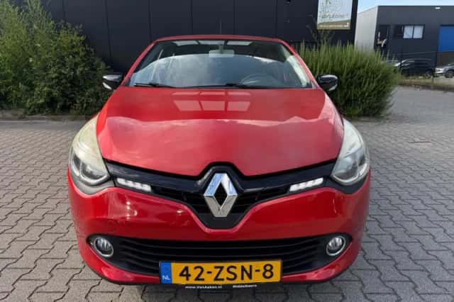 Renault Clio (2013) thumbnail 5