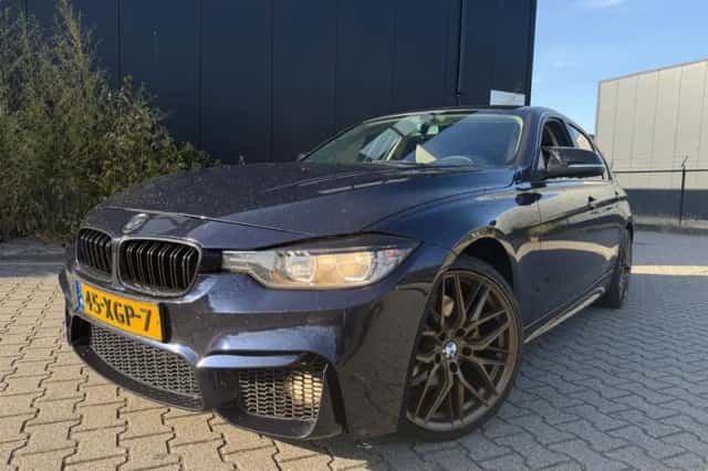 BMW 3-Serie (2012) thumbnail 2